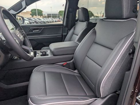 New 2026 GMC Sierra EV Elevation w/ Premium Package AWD/4WD image 19