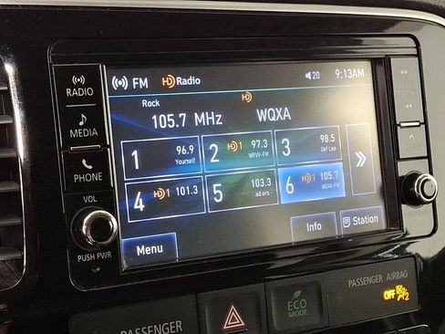 Used 2018 Mitsubishi Outlander ES AWD/4WD image 3