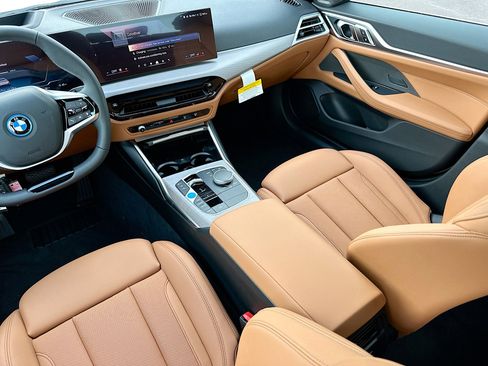 New 2026 BMW i4 eDrive40 RWD image 18