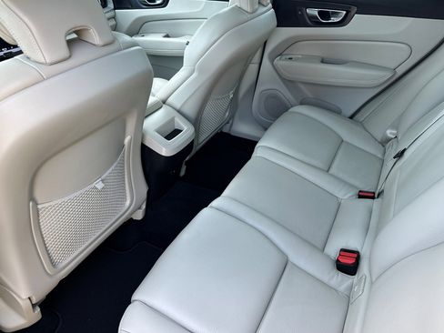 Certified 2023 Volvo XC60 B5 Plus image 13