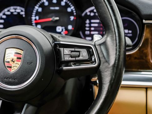 Used 2023 Porsche Panamera 4 Platinum Edition image 22