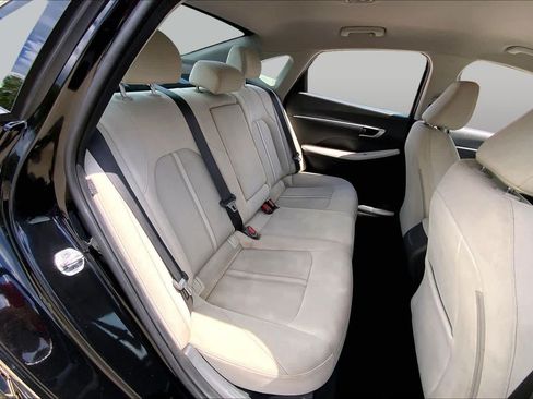 Used 2025 Hyundai Sonata SEL FWD image 18