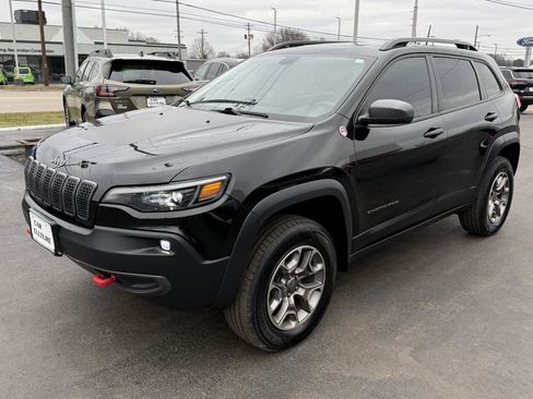 Used 2020 Jeep Cherokee Trailhawk w/ Comfort/Convenience Group image 7