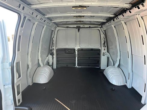 New 2025 GMC Savana 3500 Extended w/ Driver Convenience Package image 16