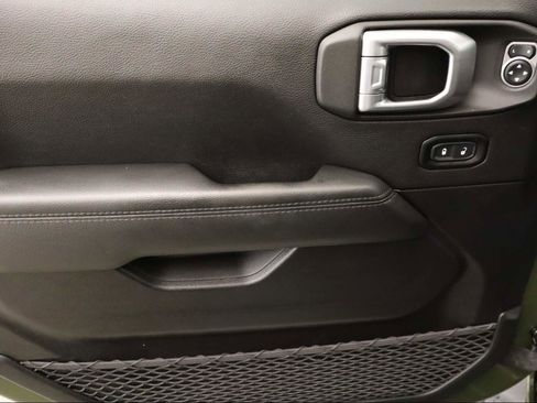 Used 2021 Jeep Wrangler Unlimited Sahara image 19