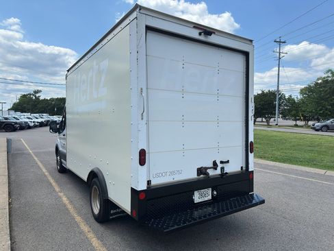Used 2022 Ford Transit 350 DRW RWD image 6