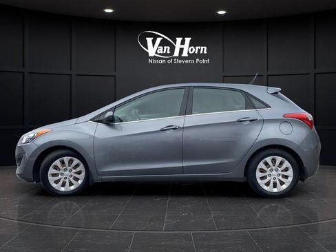 Used 2016 Hyundai Elantra GT image 10