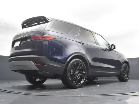 Used 2023 Land Rover Discovery S image 26