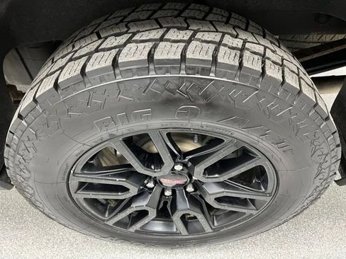 Used 2022 GMC Sierra 1500 Elevation w/ Preferred Package image 15