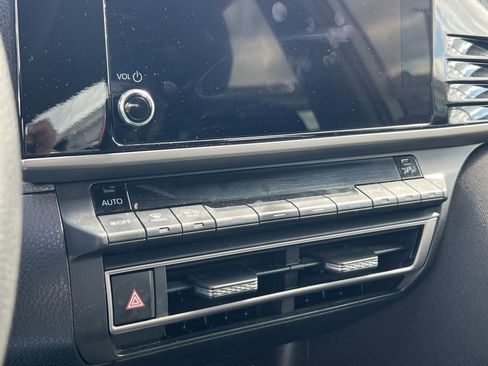 Used 2025 Toyota Camry LE image 17