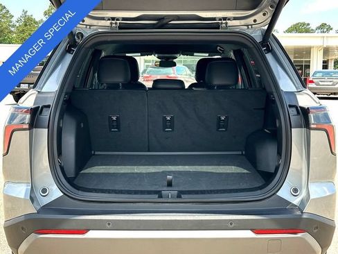 Used 2026 Chevrolet Equinox LT w/ Convenience Package II FWD image 31