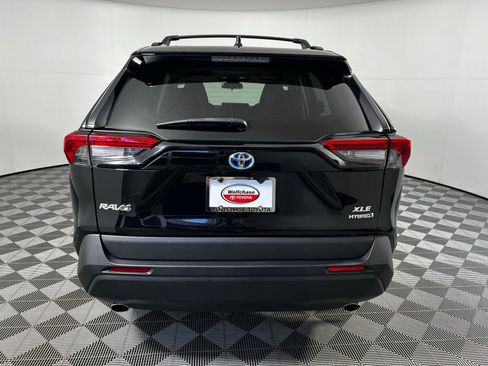 Used 2022 Toyota RAV4 XLE w/ Convenience Package AWD/4WD image 6