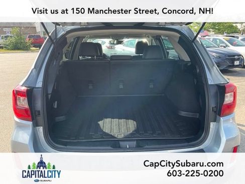 Used 2015 Subaru Outback 2.5i Limited AWD/4WD image 9