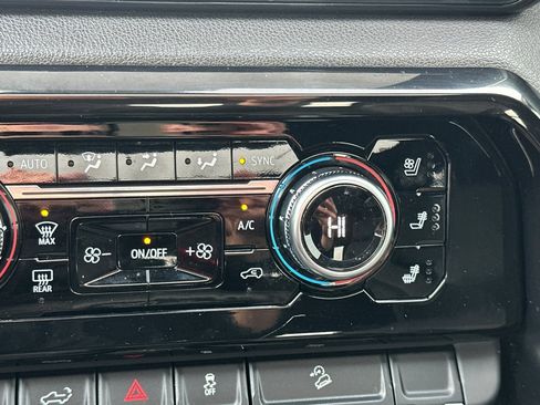 Used 2024 GMC Sierra 3500 AT4 w/ AT4 Premium Plus Package image 29