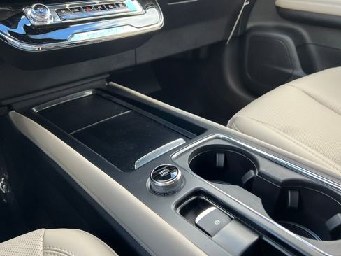 New 2026 Lincoln Corsair Premiere image 26