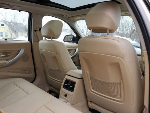 Used 2014 BMW 328d xDrive image 18