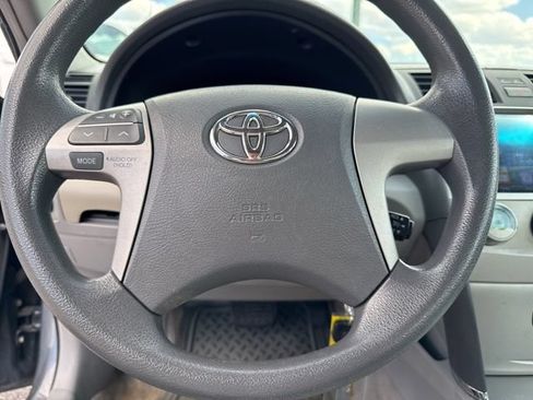 Used 2009 Toyota Camry FWD image 27