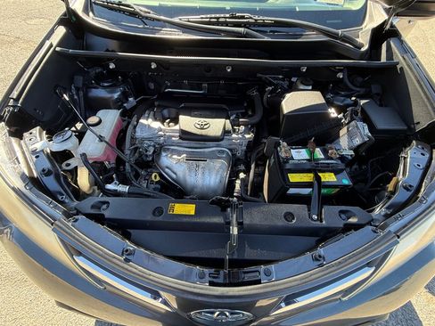 Used 2015 Toyota RAV4 LE image 21