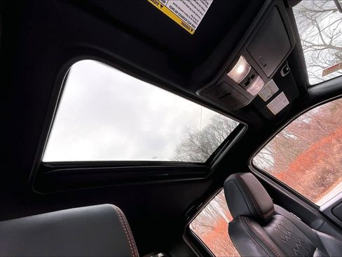 Used 2023 Nissan Frontier PRO-4X w/ Pro-4X Premium Package image 16