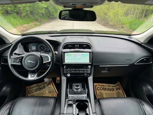 Used 2018 Jaguar F-PACE R-Sport AWD/4WD image 21