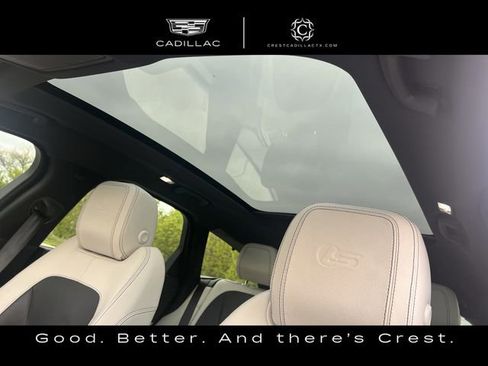 Used 2018 Jaguar XF S image 19