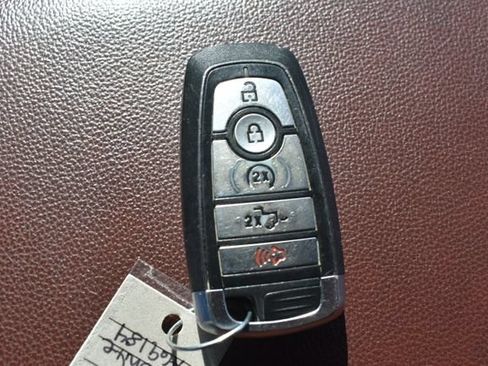 Used 2023 Ford F150 Lariat AWD/4WD image 8