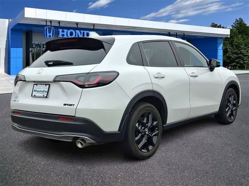 Certified 2025 Honda HR-V Sport image 24