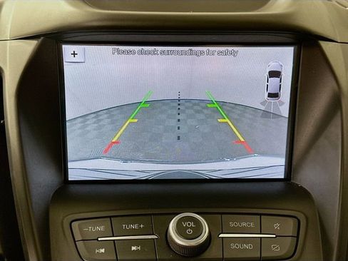 Used 2019 Ford Escape SEL image 13