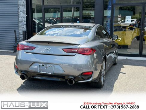 Used 2017 INFINITI Q60 Red Sport 400 AWD/4WD image 19