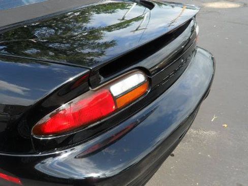 Used 2002 Chevrolet Camaro LT w/ Performance Handling Pkg RWD image 10