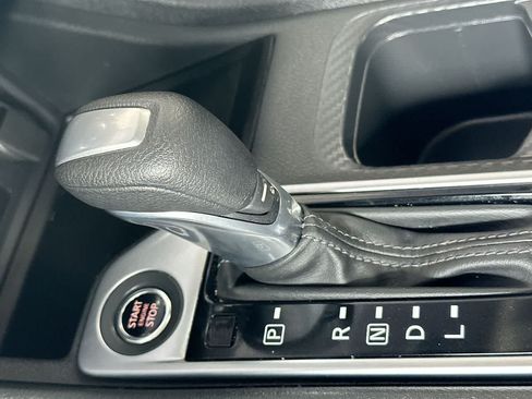 Used 2025 Nissan Sentra SV FWD image 21