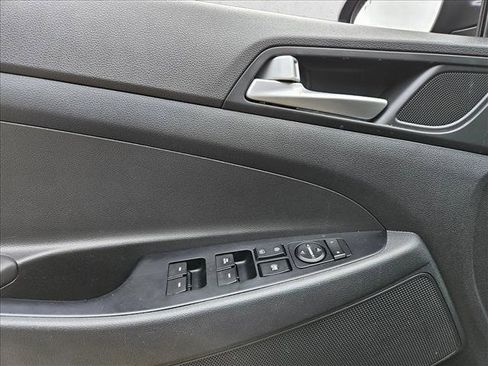 Used 2021 Hyundai Tucson Value w/ Cargo Package image 8