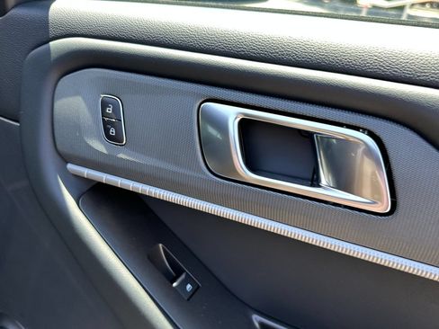 New 2026 Ford Explorer ST-Line RWD image 18