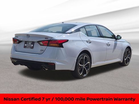 Certified 2023 Nissan Altima 2.5 SR w/ SR Premium Package AWD/4WD image 7