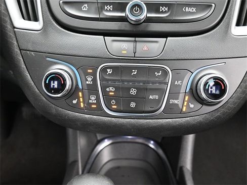 Used 2024 Chevrolet Malibu LT image 14