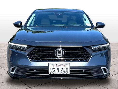 Used 2025 Honda Accord Touring image 3