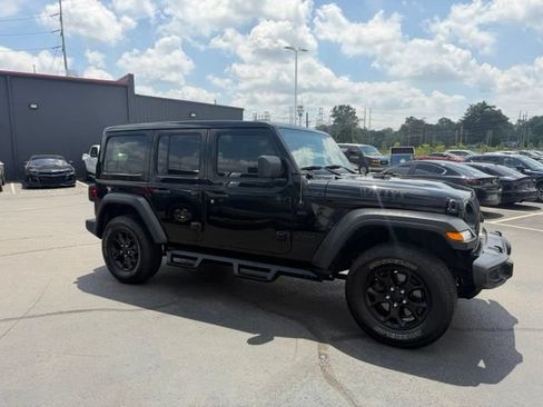 Used 2021 Jeep Wrangler Unlimited Sport AWD/4WD image 2