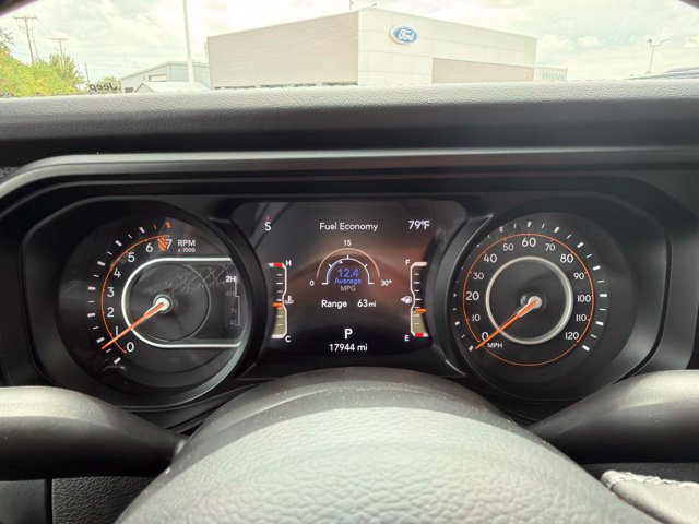 Used 2026 Jeep Gladiator Mojave AWD/4WD image 13