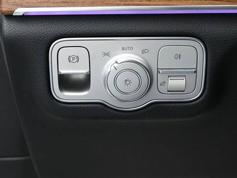 Used 2026 Mercedes-Benz GLS 450 4MATIC image 10