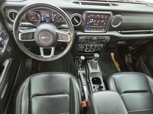 Used 2020 Jeep Gladiator Overland AWD/4WD image 11