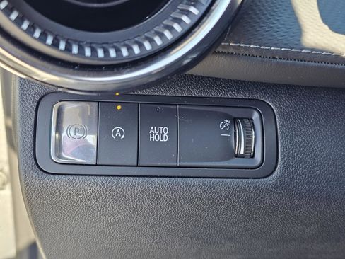 Used 2025 Chevrolet Equinox LT image 18