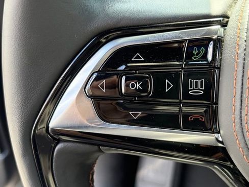 New 2026 Jeep Grand Cherokee Summit image 17