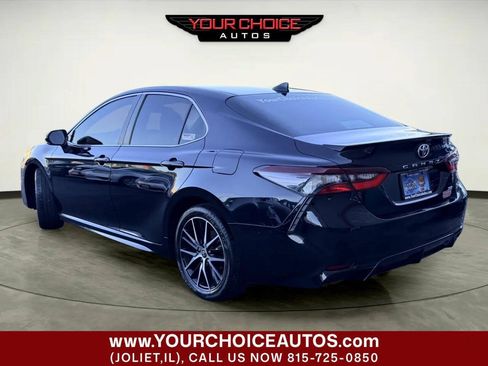 Used 2023 Toyota Camry SE FWD image 2