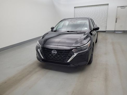 Used 2025 Nissan Sentra SV FWD image 15
