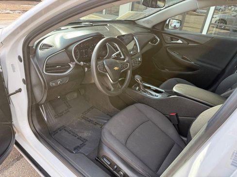 Used 2023 Chevrolet Malibu LT image 10