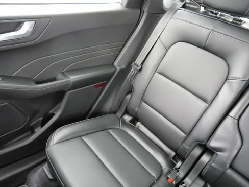 Used 2023 Ford Escape Platinum image 12