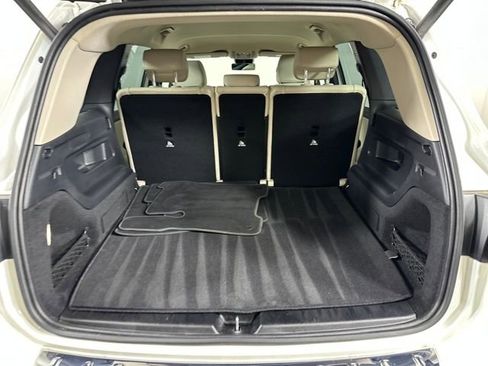 Used 2023 Mercedes-Benz EQB 300 4MATIC w/ Exclusive Package image 25