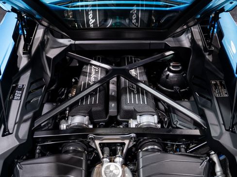 Used 2023 Lamborghini Huracan Tecnica image 39