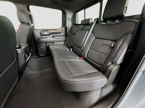 Used 2024 GMC Sierra 1500 Denali w/ Denali Reserve Package AWD/4WD image 25