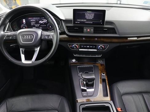 Used 2018 Audi Q5 2.0T Premium Plus w/ Premium Plus Package image 2
